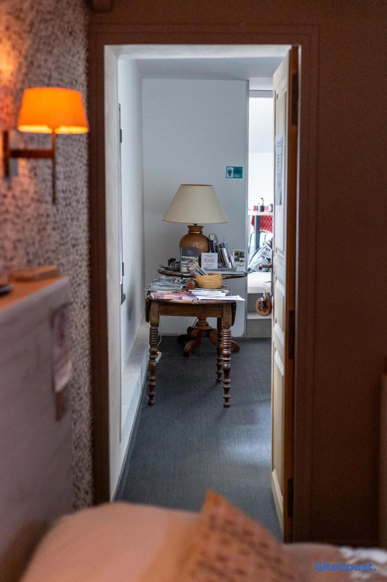 Hotel Le Val Des Sens Chatte Exterior foto