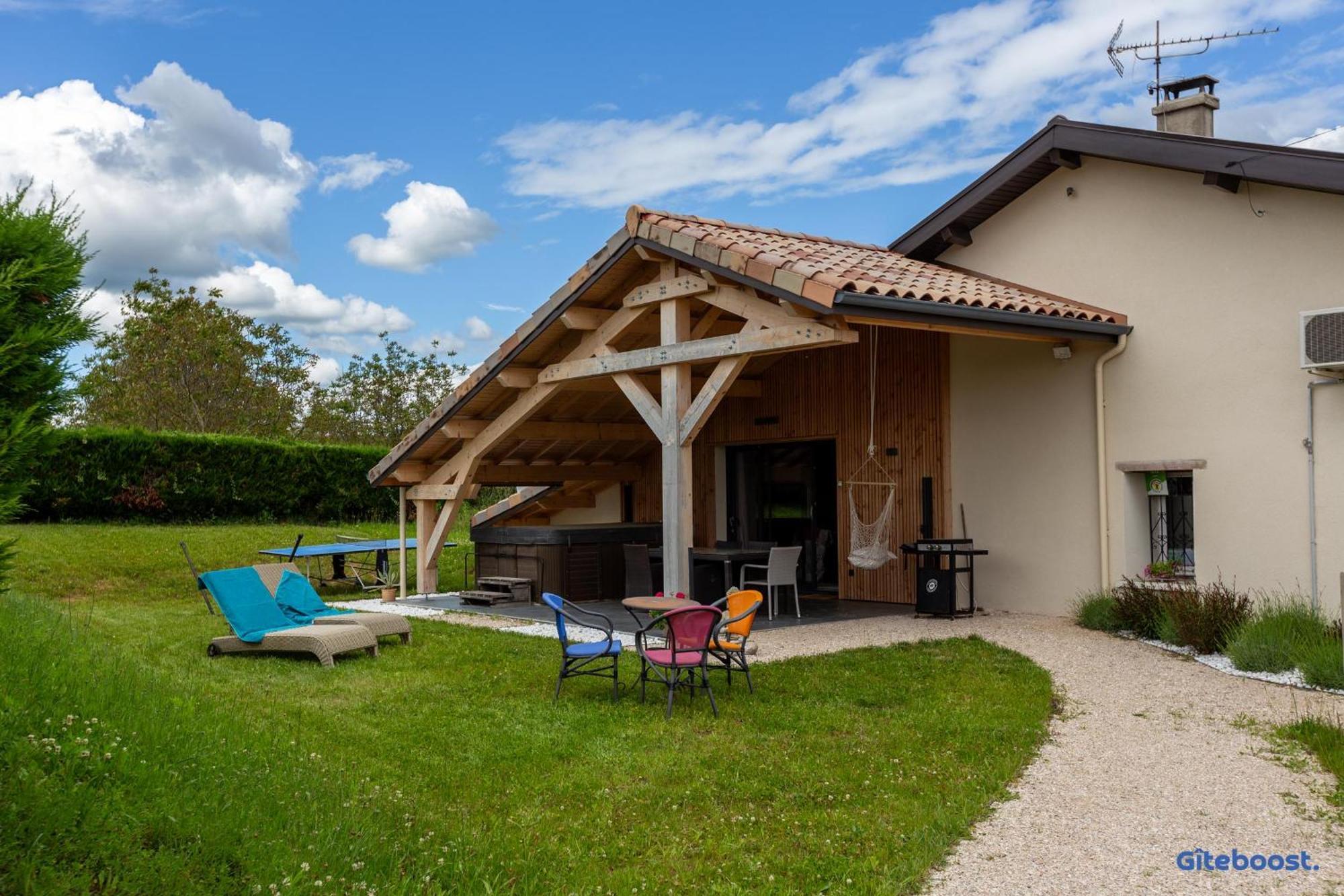 Hotel Le Val Des Sens Chatte Exterior foto